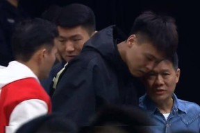 包含Faker爆冷击败中国队，战术调整引爆全场！的词条九游体育官网