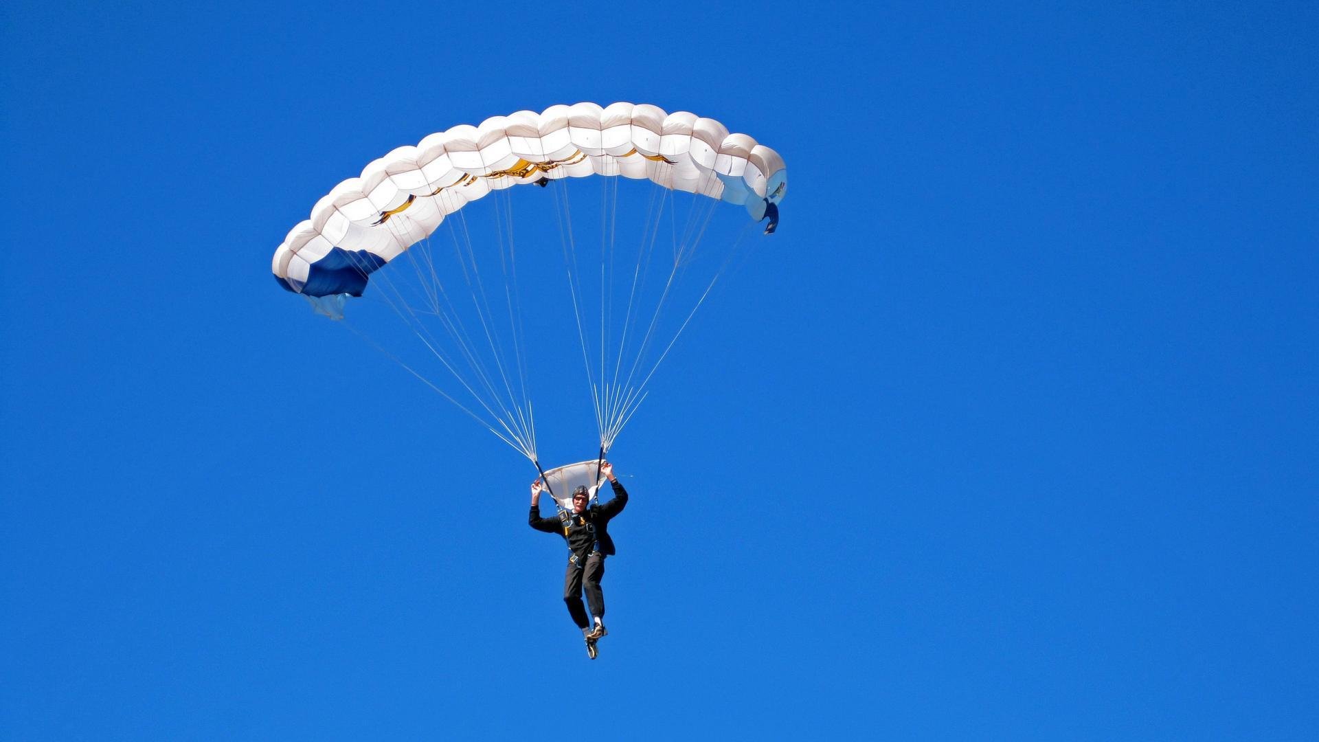 纳达尔爆冷击败美国队,战术调整引爆全场!