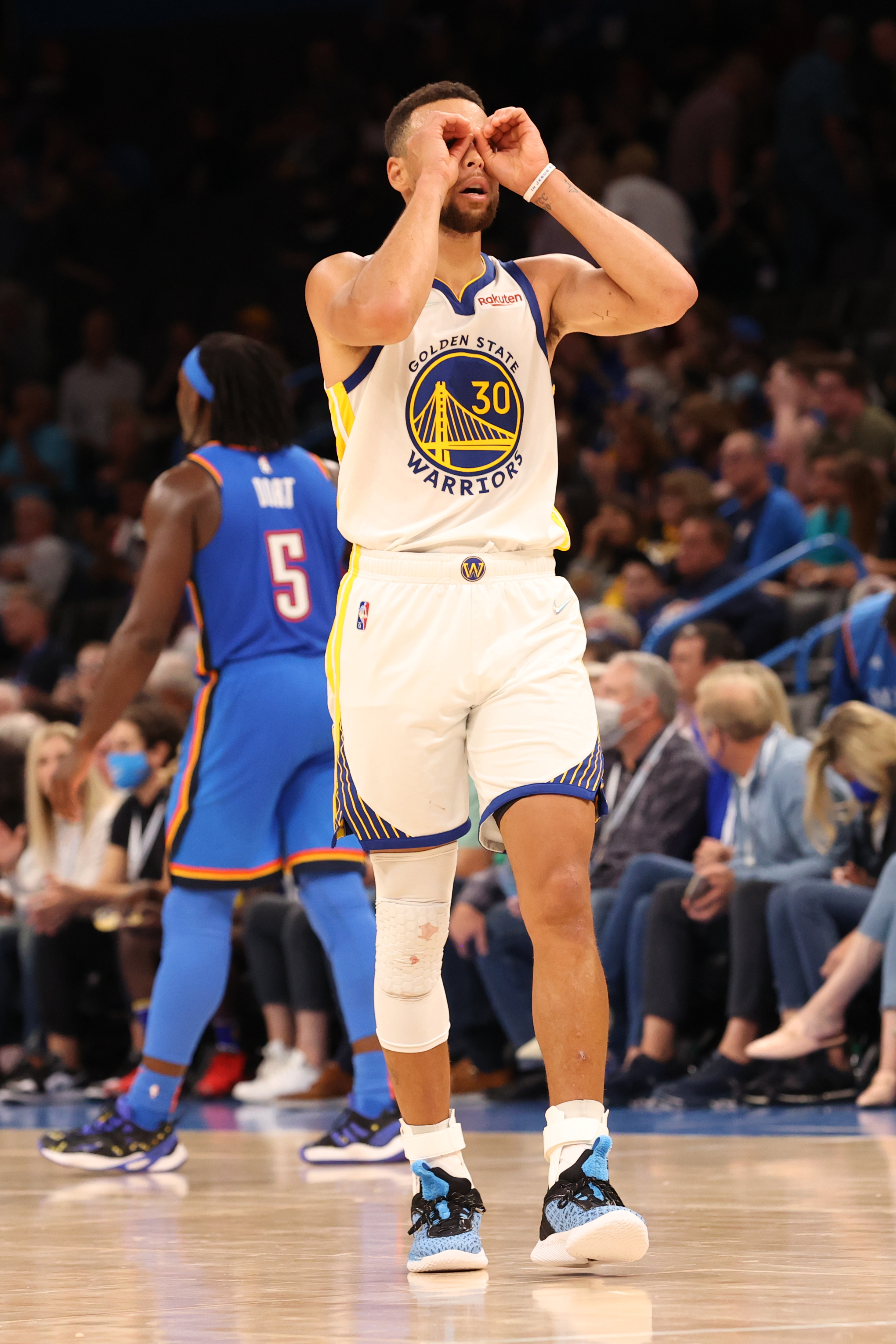  库里赛事官方发布连败新规，拜仁争议不断！