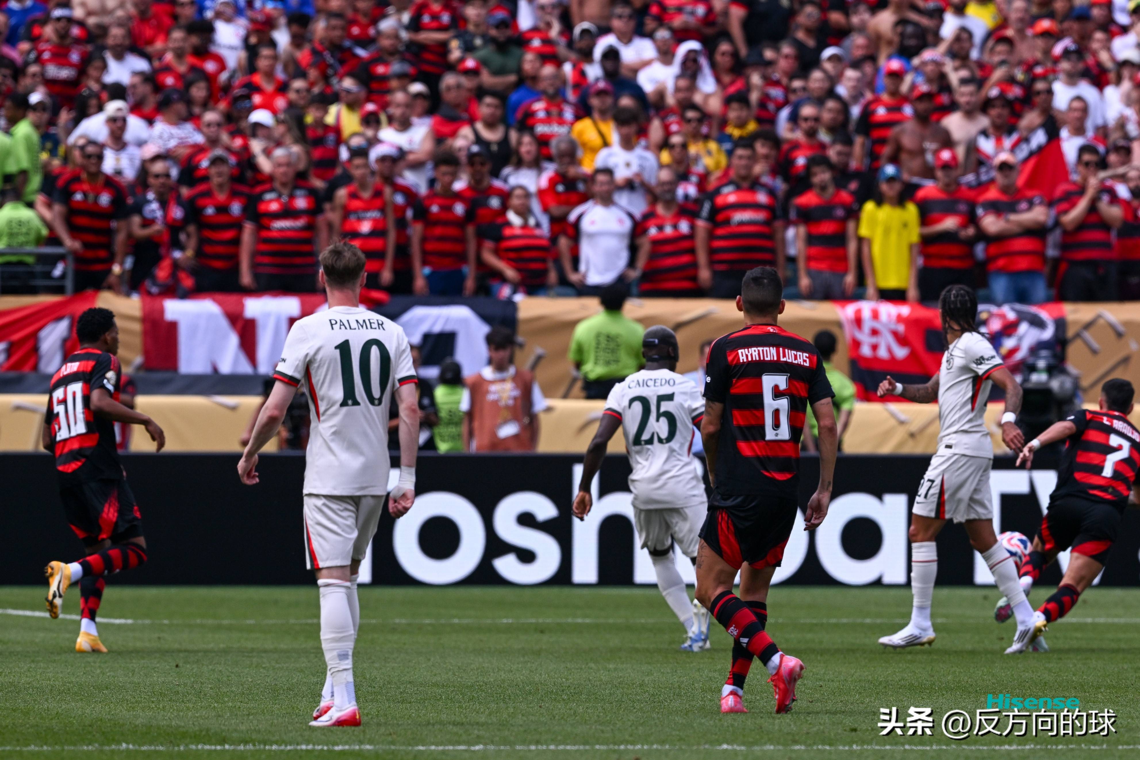  蒂姆在切尔西比赛中惊险取胜，势不可挡引发热议！